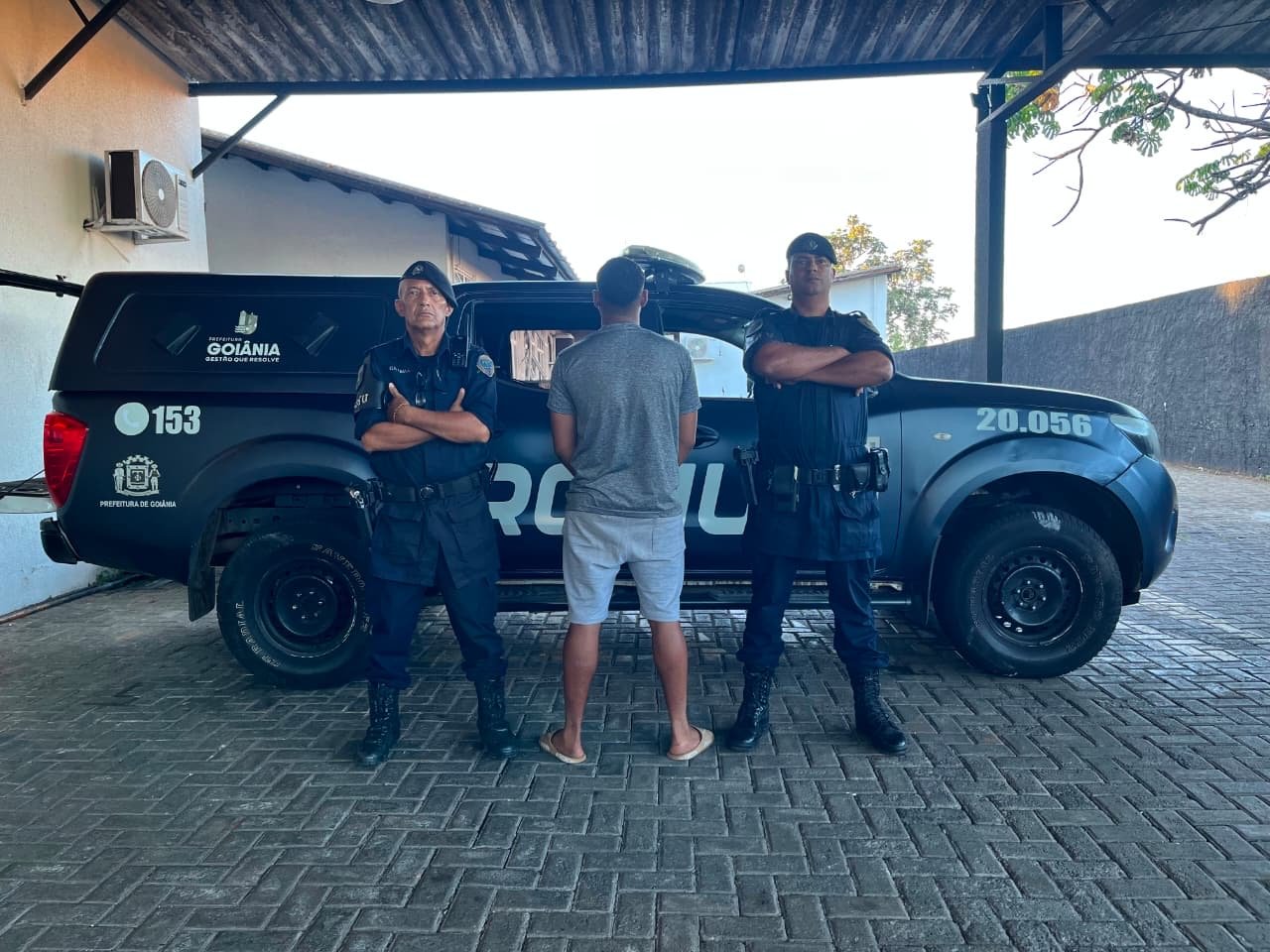 Homem é preso após agredir companheira na frente da filha de 2 anos em Goiânia