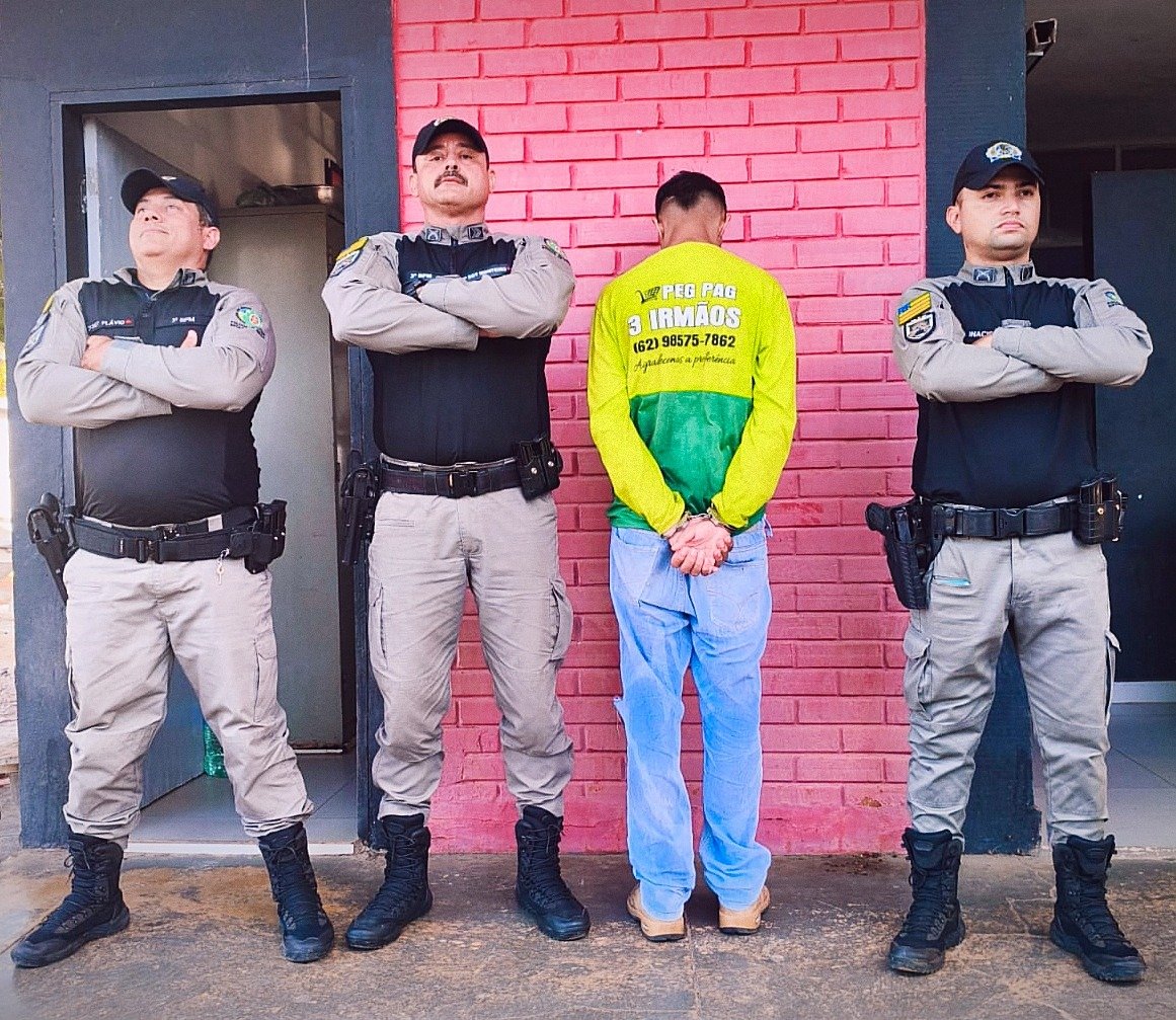 Homem com mandado por dívida de pensão é preso com maconha e ecstasy em Estrela do Norte